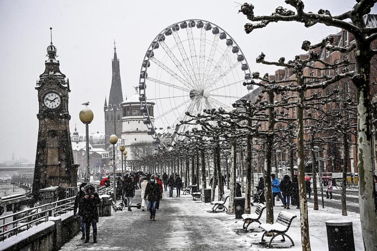 אירופה סופה שלג שלגים מזג אוויר גרמניה דיסלדורף