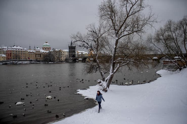 אירופה סופה שלג שלגים מזג אוויר פראג צ'כיה