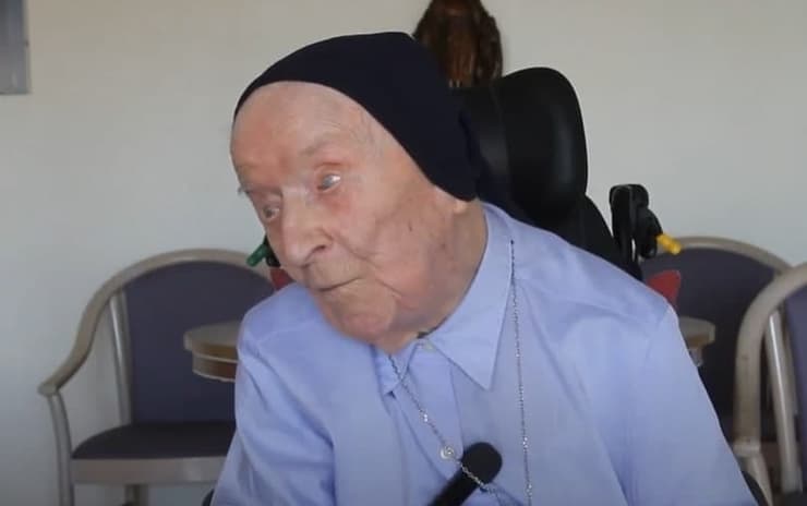 צרפת אישה בת 117 החלימה מ קורונה לוסיל רנדון