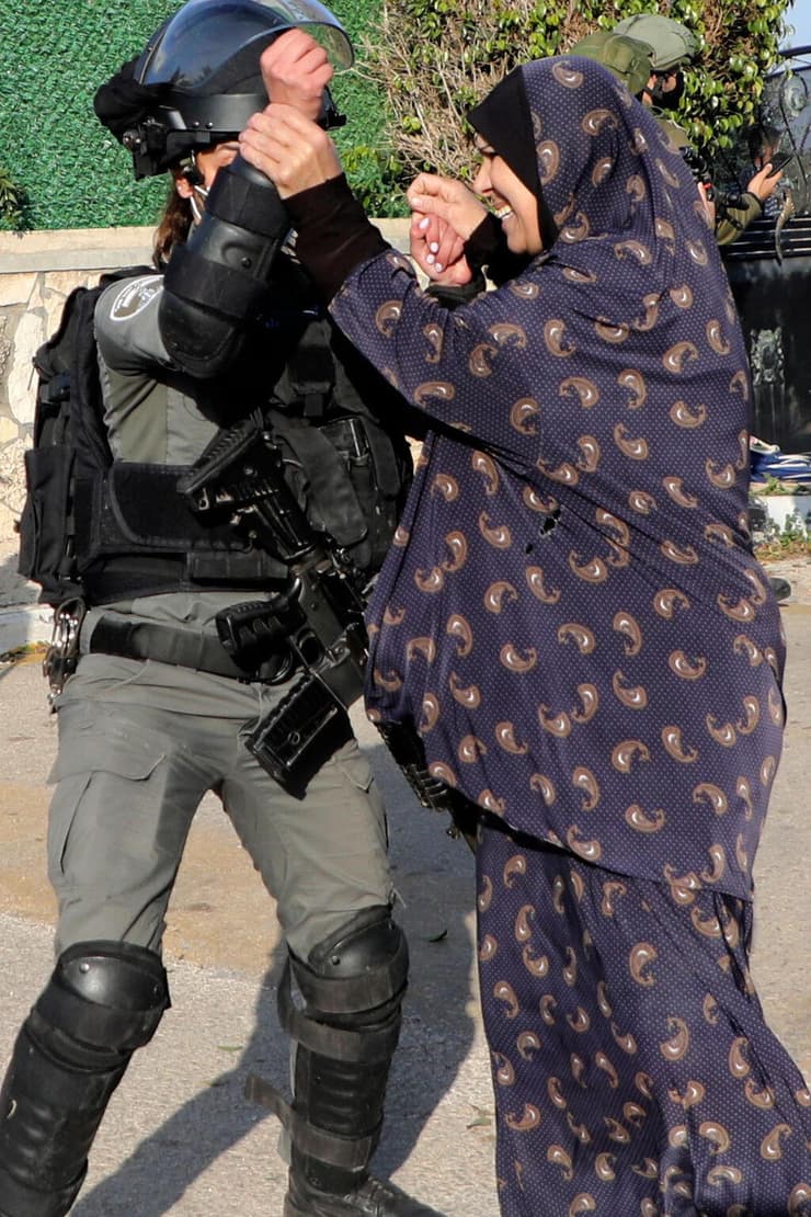 עימותים בין פלסטינים ל חיילים