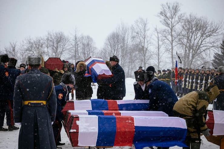 טקס רוסיה צרפת קבורה של שרידי גופות של חללים מלחמה 1812