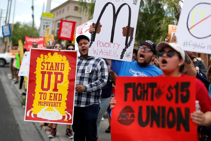 ארה"ב מחאה שביתה שכר מינימום 15 דולר