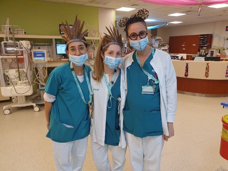 חגיגות פורים במחלקת הפגים בבית חולים סורוקה