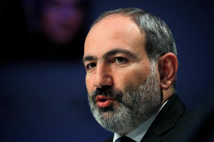 ראש ממשלת ארמניה ניקול פשיניאן טוען ל ניסיון הפיכה צבאית ירבאן