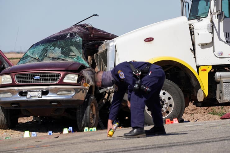 ארה"ב דרום קליפורניה תאונת דרכים 15 הרוגים