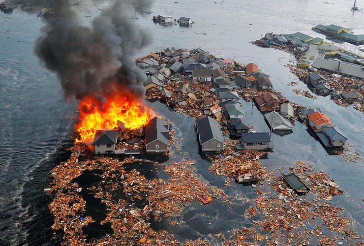  אסון הרעש והצונאמי במרץ 2011, שבו נהרגו קרוב ל-20 אלף איש