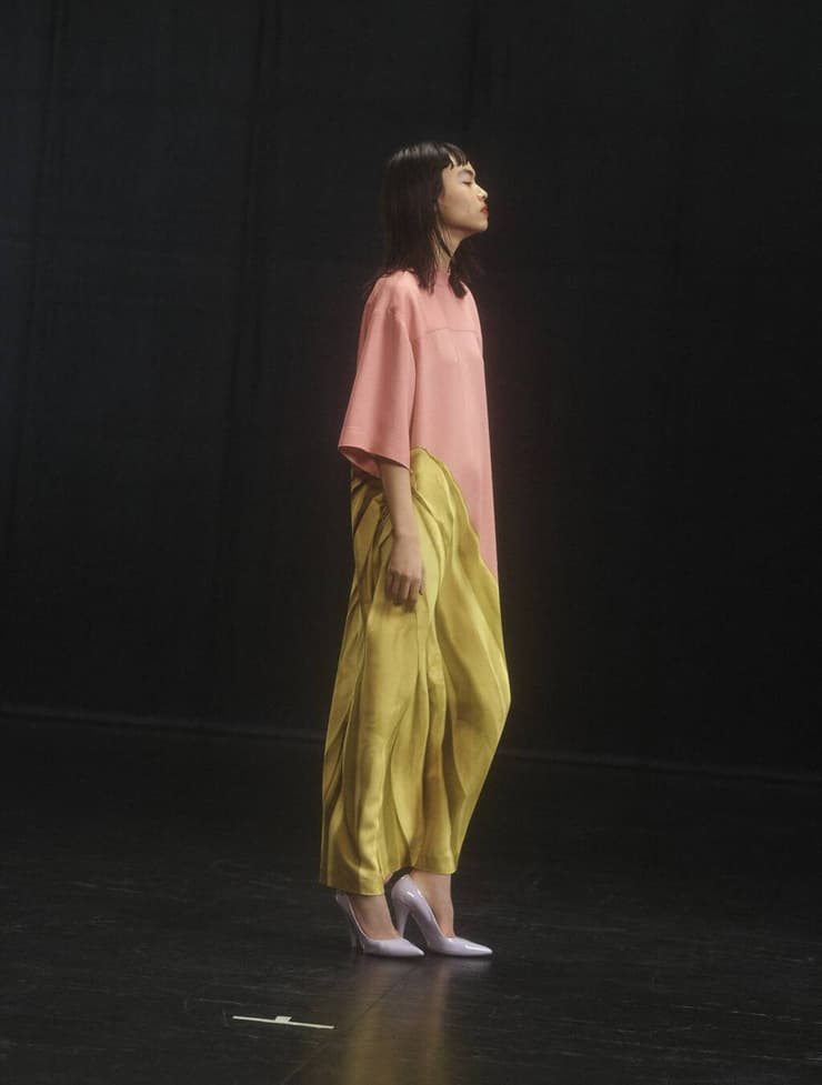 התצוגה של דריס ואן נוטן בשבוע האופנה בפריז