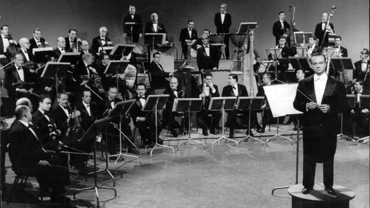 אסטור פיאצולה והתזמורת שלו 1963