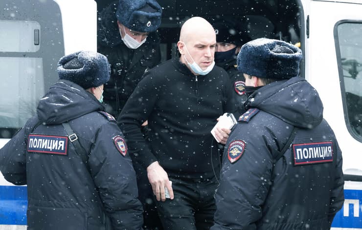רוסיה משטרה עצרה 200 אנשי אופוזיציה כנס במוסקבה