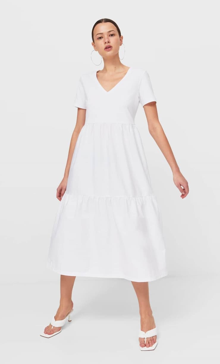 שמלה לבנה של סטרדיווריוס 