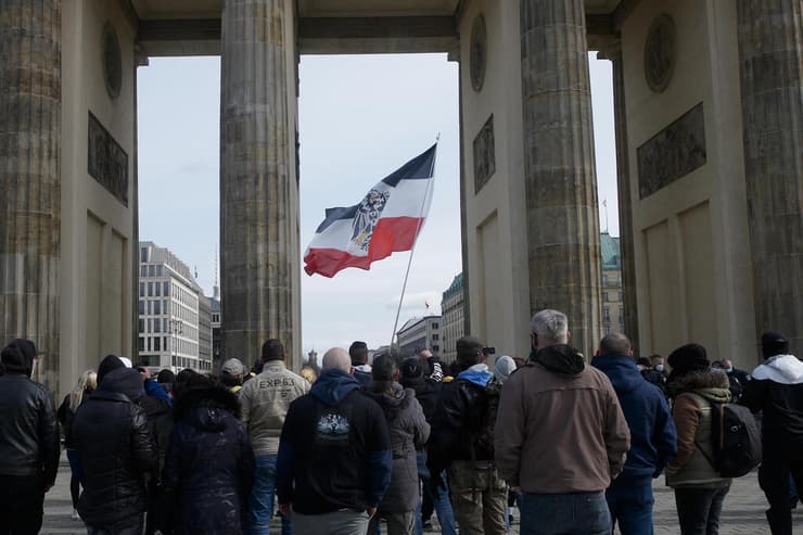 ברלין הפגנה מפגינים נגד הגבלות קורונה גרמניה