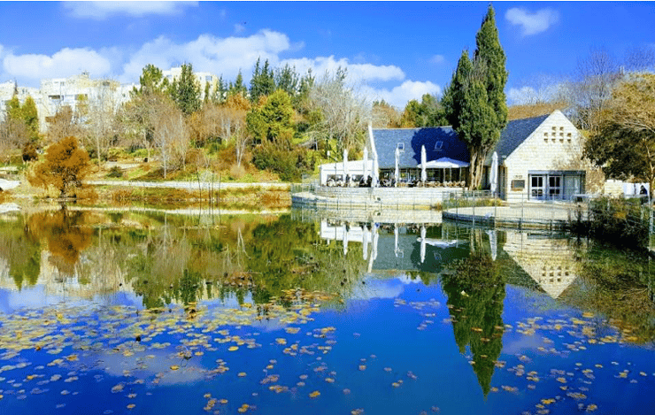 האגם בגן הבוטני בגבעת רם