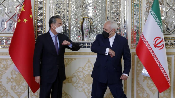 שר החוץ של סין באיראן