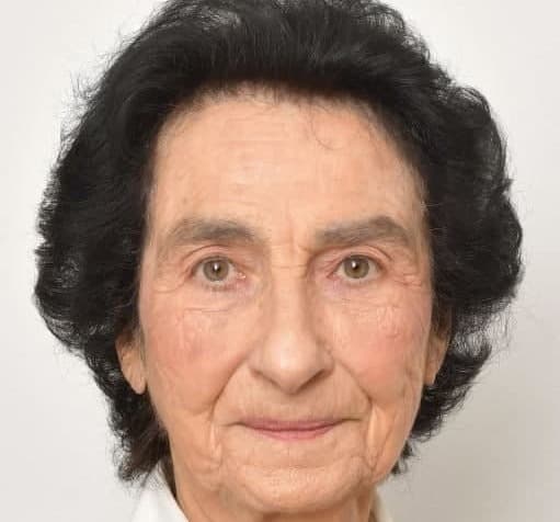 זהבה גאלאל ניצולת שואה שמדליקה משואה בטקס הממלכתי ליום השואה והגבורה