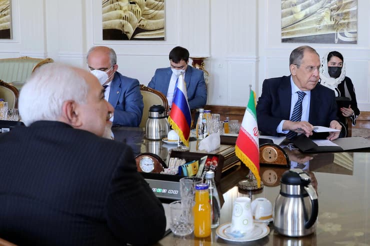 מוחמד ג'וואד זריף עם שר החוץ הרוסי סרגיי לברוב ב טהרן