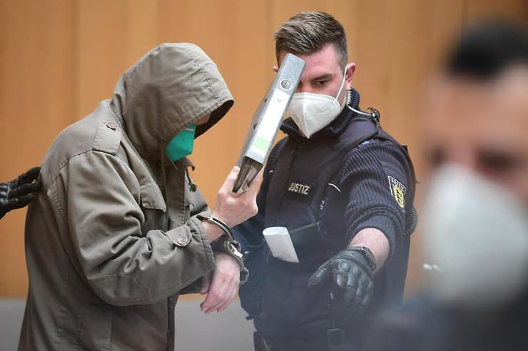 גרמניה משפט של חברי ארגון טרור ימין קיצוני 
