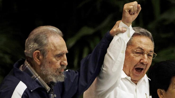 ראול ופידל קסטרו ב-2011
