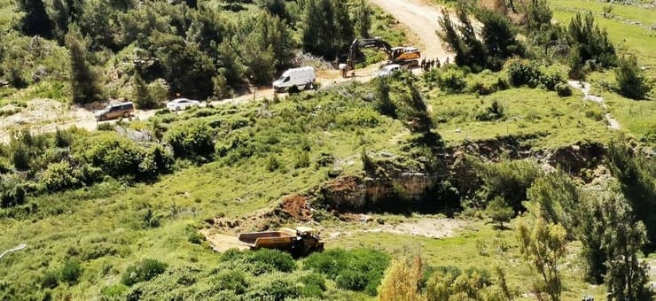 משאית התהפכה מובלעת דרום לבנון