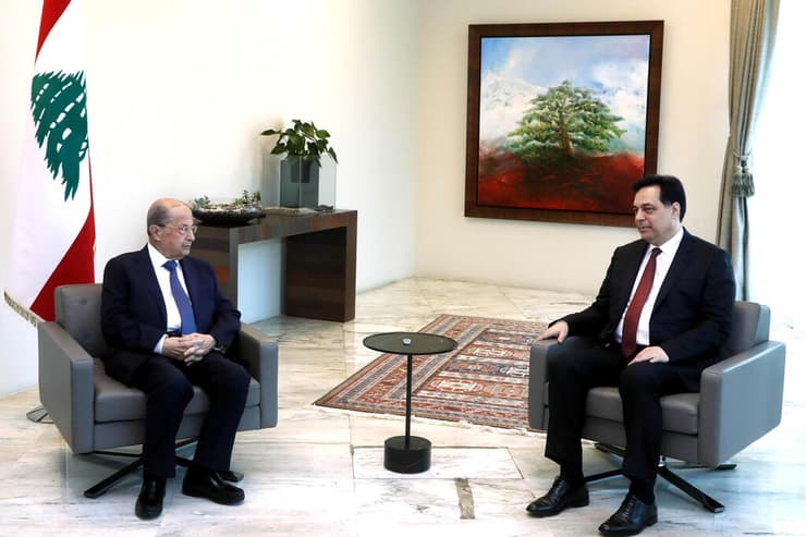 ראש ממשלת לבנון בפועל חסן דיאב נפגש עם נשיא לבנון מישל עאון