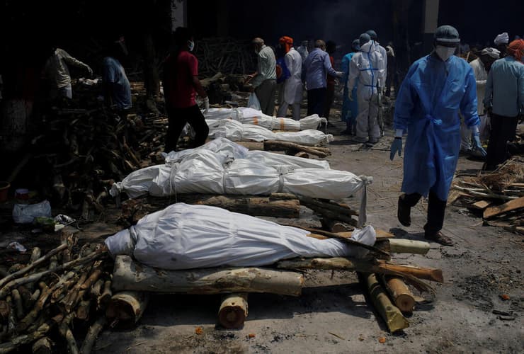 הודו משבר אסון קורונה שריפת גופות בניו דלהי