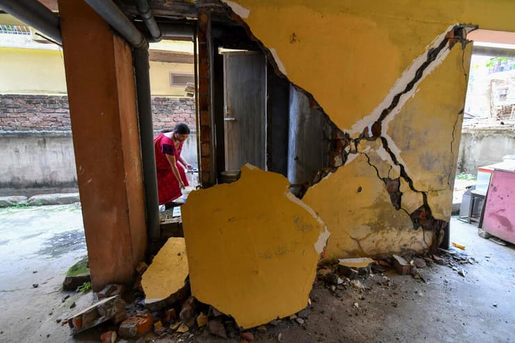 הודו בזמן אסון קורונה רעידת אדמה במדינת אסאם