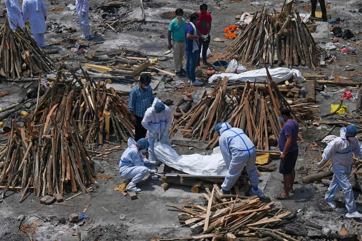 הודו קורונה שריפת גופות ניו דלהי