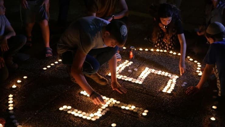 אירוע הדלקת נרות בכיכר רבין לזכר הרוגי הר מירון