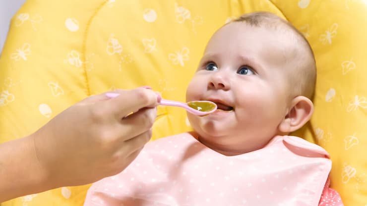 תזונה פעוטות פעוט תינוק אוכל אילוס אילוסטרציה