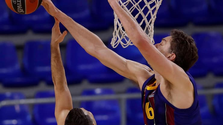 אחת מארבע החסימות של גאסול במשחק