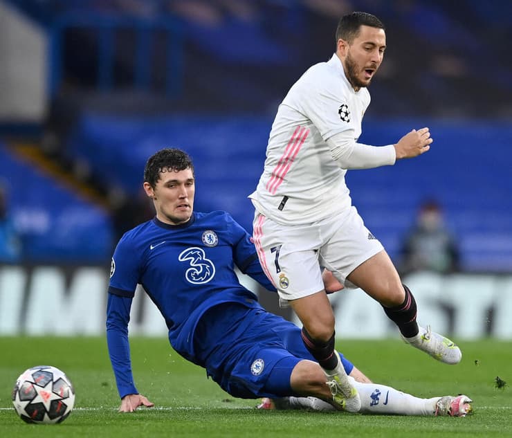 אדן הזאר מוכשל (צילום: AFP) אדן הזאר מוכשל