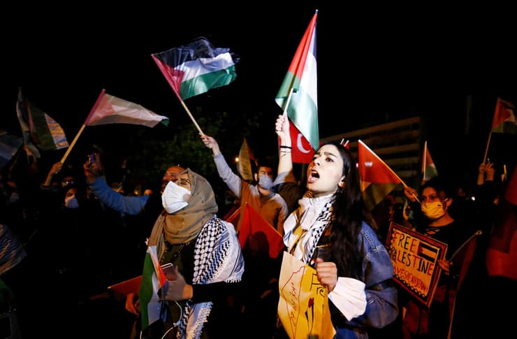 הפגנות מול שגרירות ישראל ב אנקרה טורקיה