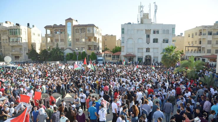 הפגנה ליד שגרירות ישראל עמאן ירדן