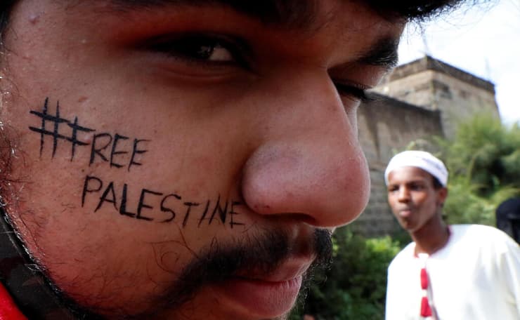 קניה ניירובי הפגנה נגד ישראל ו למען ה פלסטינים הסלמה דרום מבצע שומר החומות
