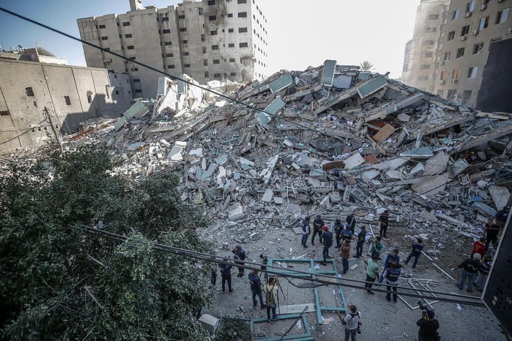 "אנחנו פוגעים בחמאס ובתשתיות הטרור בכל רחבי הרצועה". הריסות רב קומות שצה"ל השמיד בעיר עזה