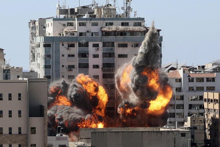 ההפצצה האווירית. "הקצין הישראלי אמר בטלפון: לא, אין עוד זמן"     