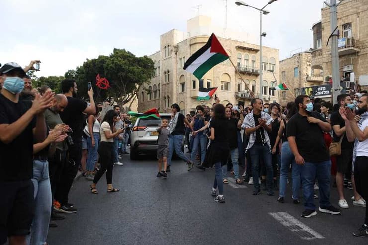 הפגנת תשובים ערבים בחיפה כהזדהות עם הפלסטינים