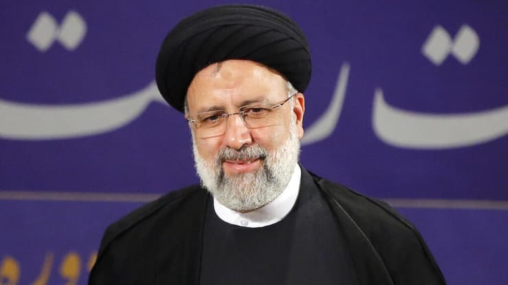 איבראהים ראיסי ראש מערכת המשפט ב איראן מכריז על מועמדותו ב בחירות לנשיאות 15 במאי