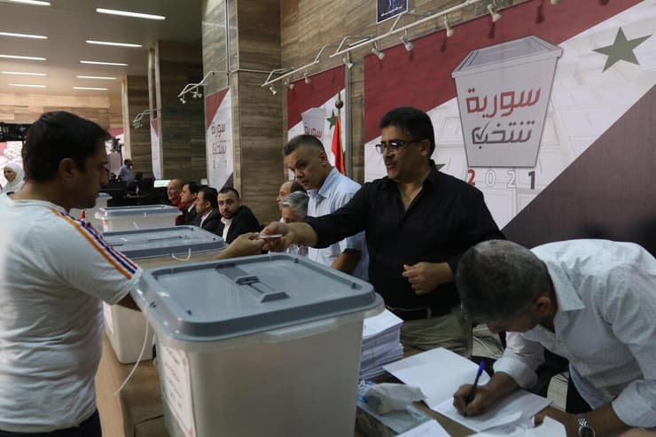 מצביעים בבחירות בסוריה, דמשק 