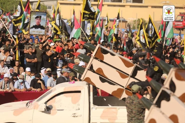 מצעד של הזרוע הצבאית של הג'יהאד האיסלאמי לרגל סיום המערכה בעזה