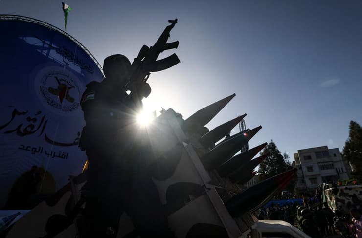מצעד של הזרוע הצבאית של הג'יהאד האיסלאמי לרגל סיום המערכה בעזה
