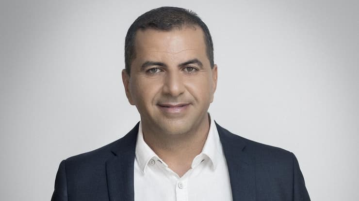 רני צים