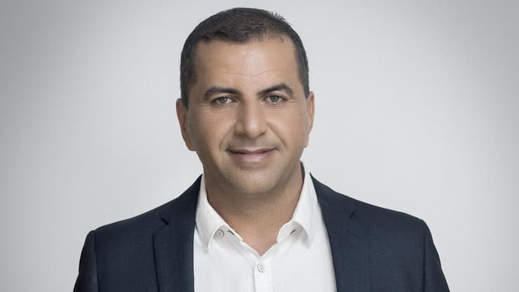 רני צים