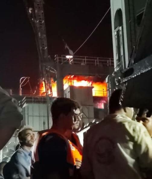 שריפה בספינת אימונים של חיל הים האיראני במפרץ עומאן