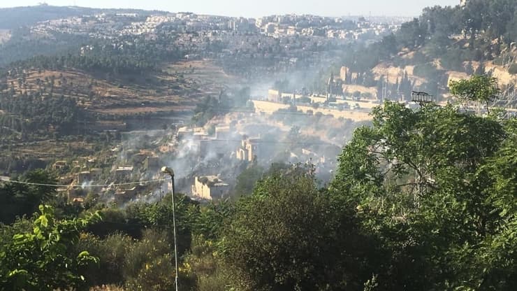 שריפה בכניסה לירושלים