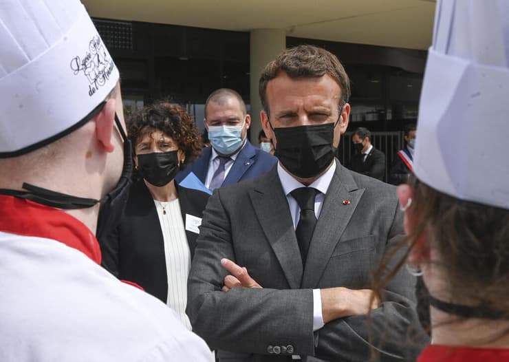 נשיא צרפת נפגש עם מסעדנים ב דרום צרפת לקראת חזרה לשגרה סוף קורונה
