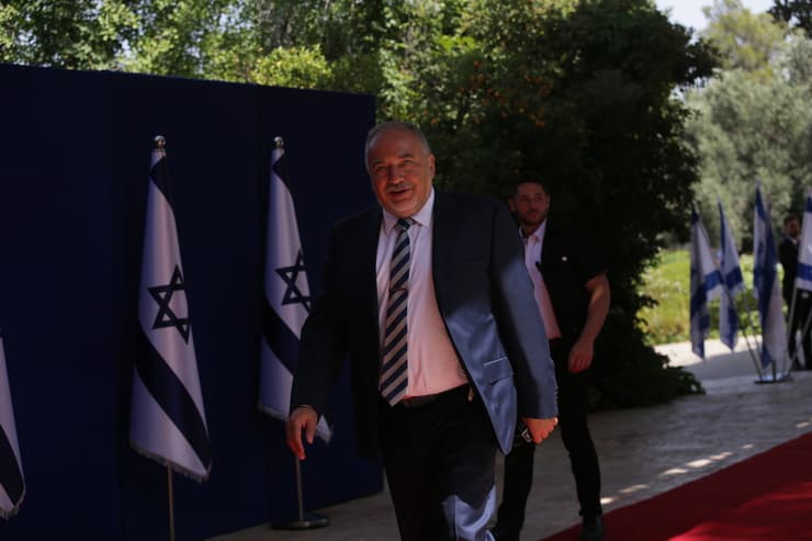 ראובן ריבלין מארח את התמונה המסורתית בבית הנשיא של ממשלת ישראל ה-36
