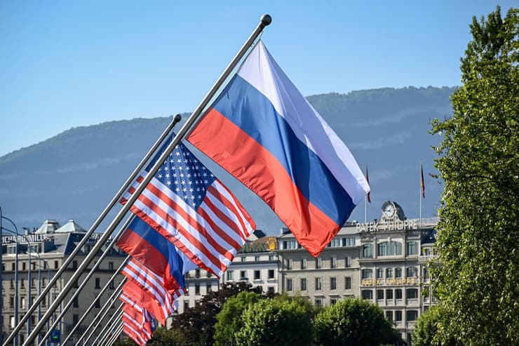 הכנות ב ז'נבה שווייץ פסגה בין נשיא רוסיה ולדימיר פוטין ל נשיא ארה"ב ג'ו ביידן 