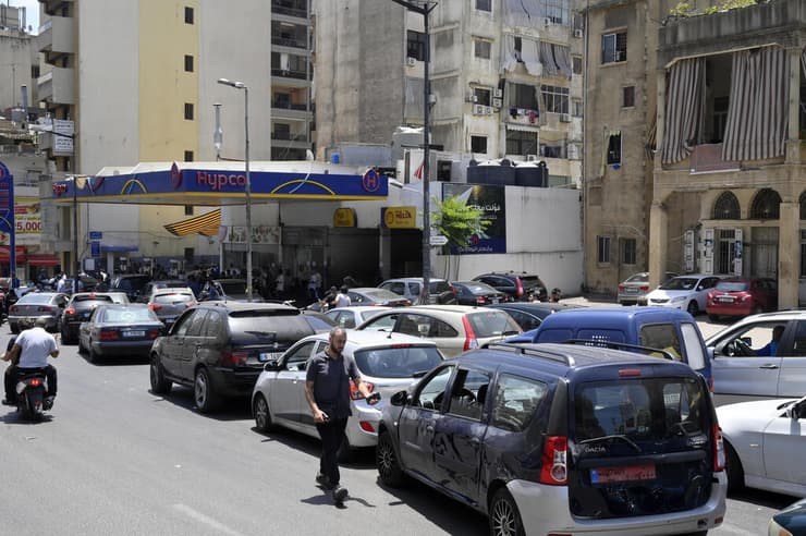 לבנון משבר כלכלי תורים ל תחנות תחנת דלק