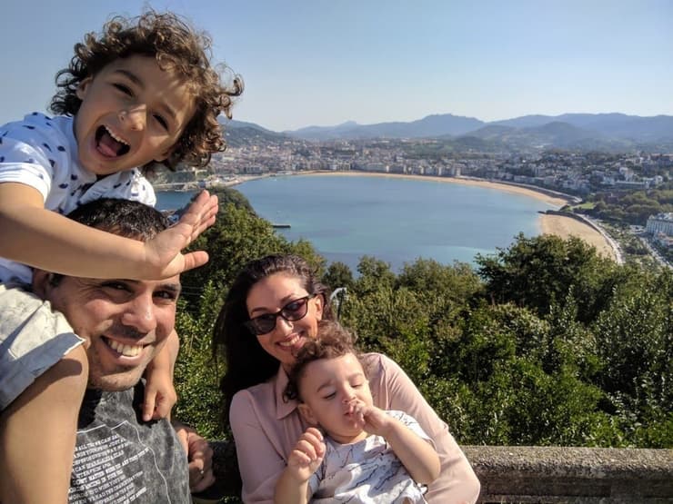 תאיר פאר ומשפחתה באחד הטיולים האחרונים לחו"ל