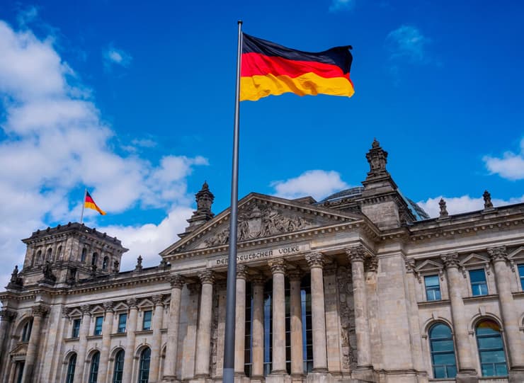 דגל גרמניה בונדסטאג פרלמנט ברלין אילוסטרציה
